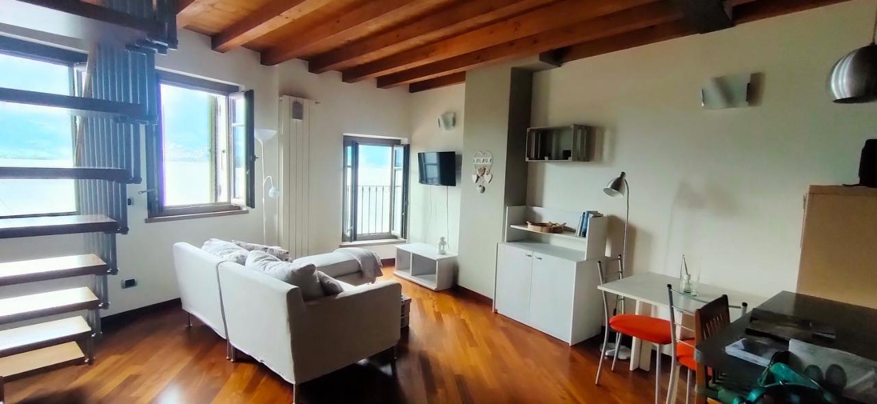 Casa Marina Apartment Lovere Exterior photo